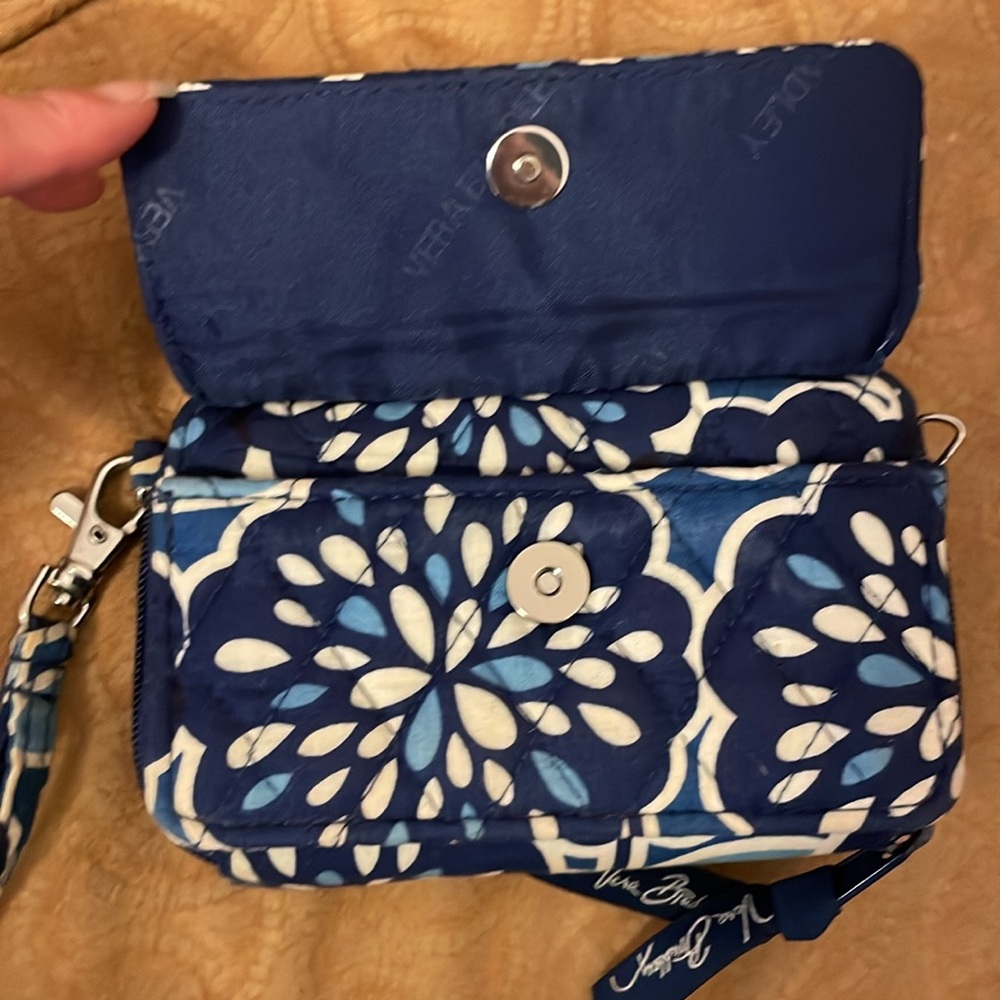 Vera Bradley Wristlet - Picture 3 of 8
